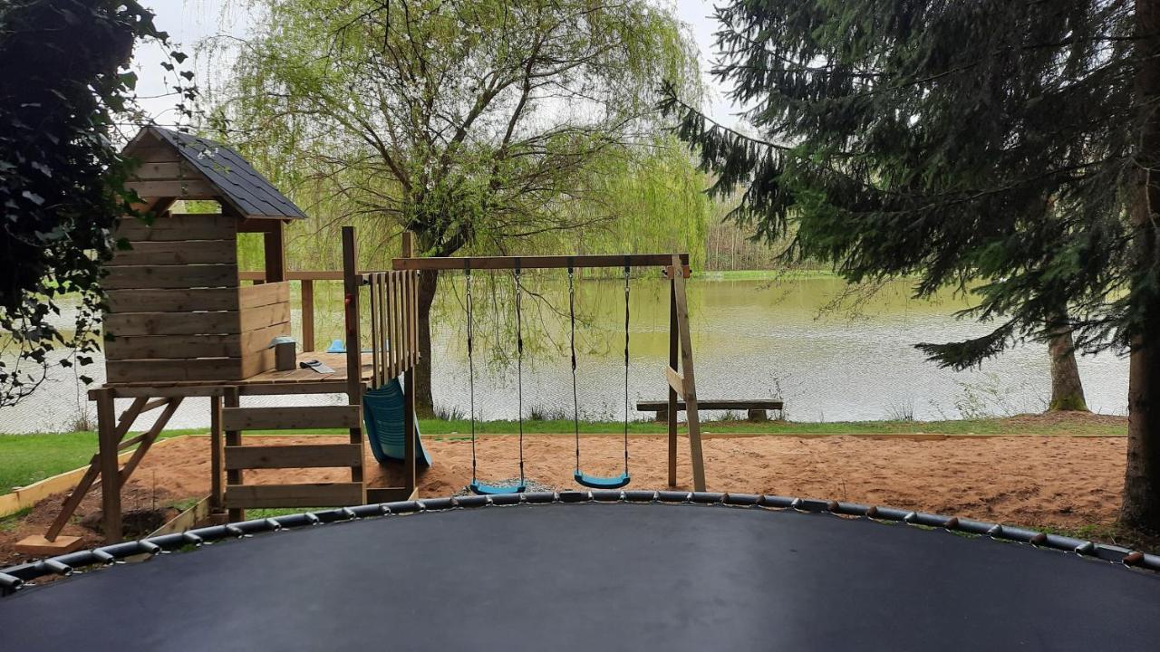 Les Etangs Du Moulin D'Harcy Bed and Breakfast Lonny Exteriör bild